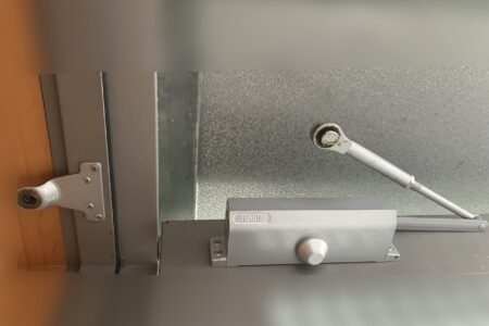 練馬区　ドアクローザー交換