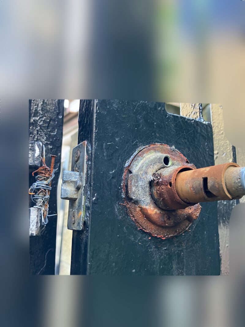 中野区 門扉のドアノブ故障による交換