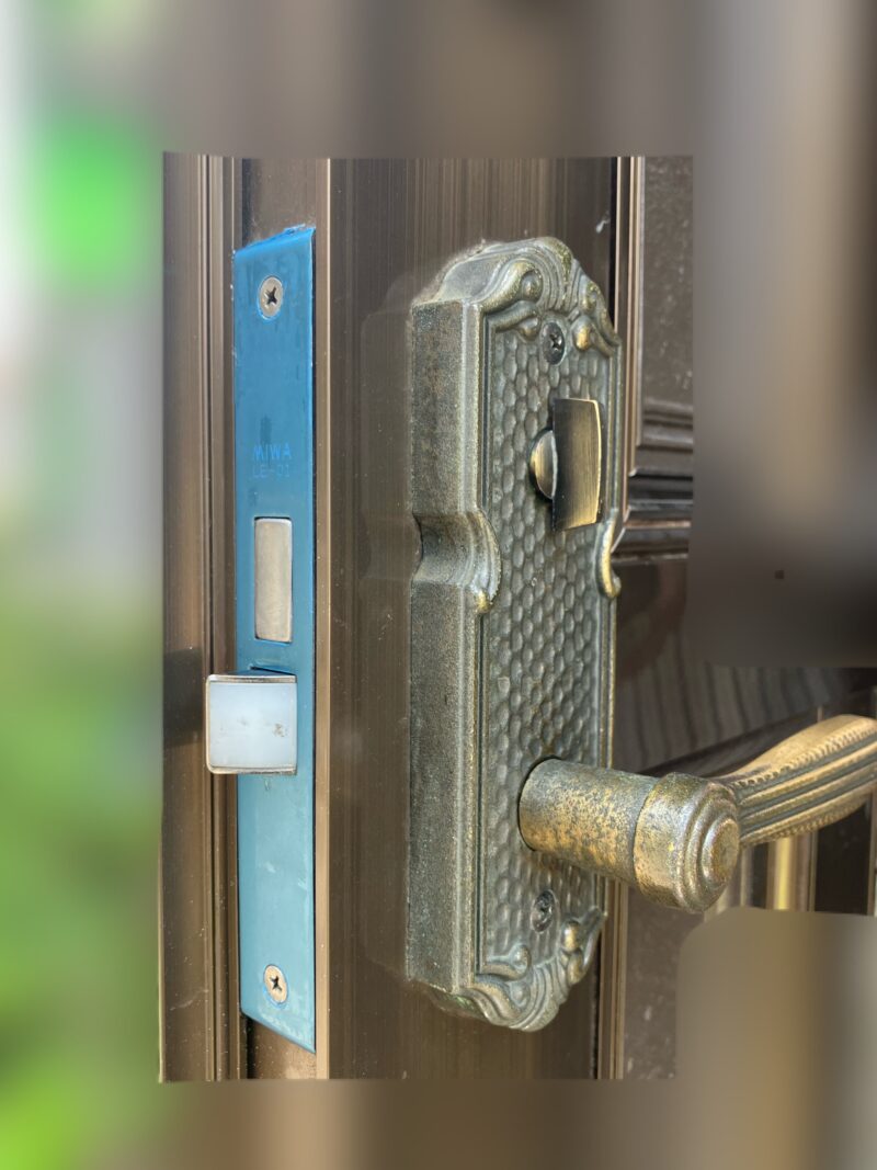 サムラッチ錠前の不具合による交換