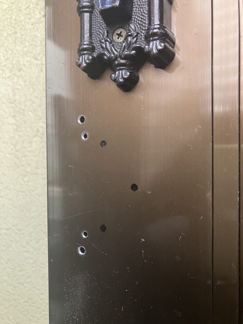 【杉並区｜玄関ドア 内締錠の新規取付】