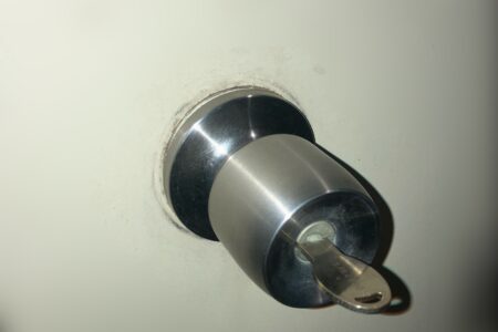 練馬区谷原｜玄関ドア 握り玉錠の不具合による鍵交換（AGENT GMD-500／ディンプルキー）