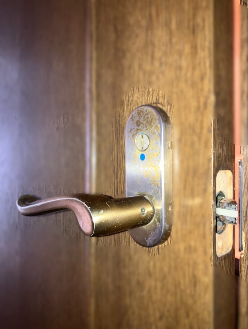 練馬区富士見台｜トイレのドアノブ故障｜中から開かず閉じ込めトラブルのため緊急交換