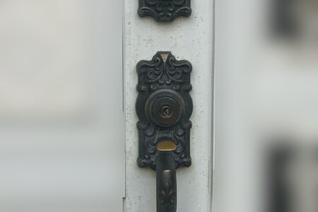 練馬区大泉町 ｜サムラッチ錠交換・同一キーに変更