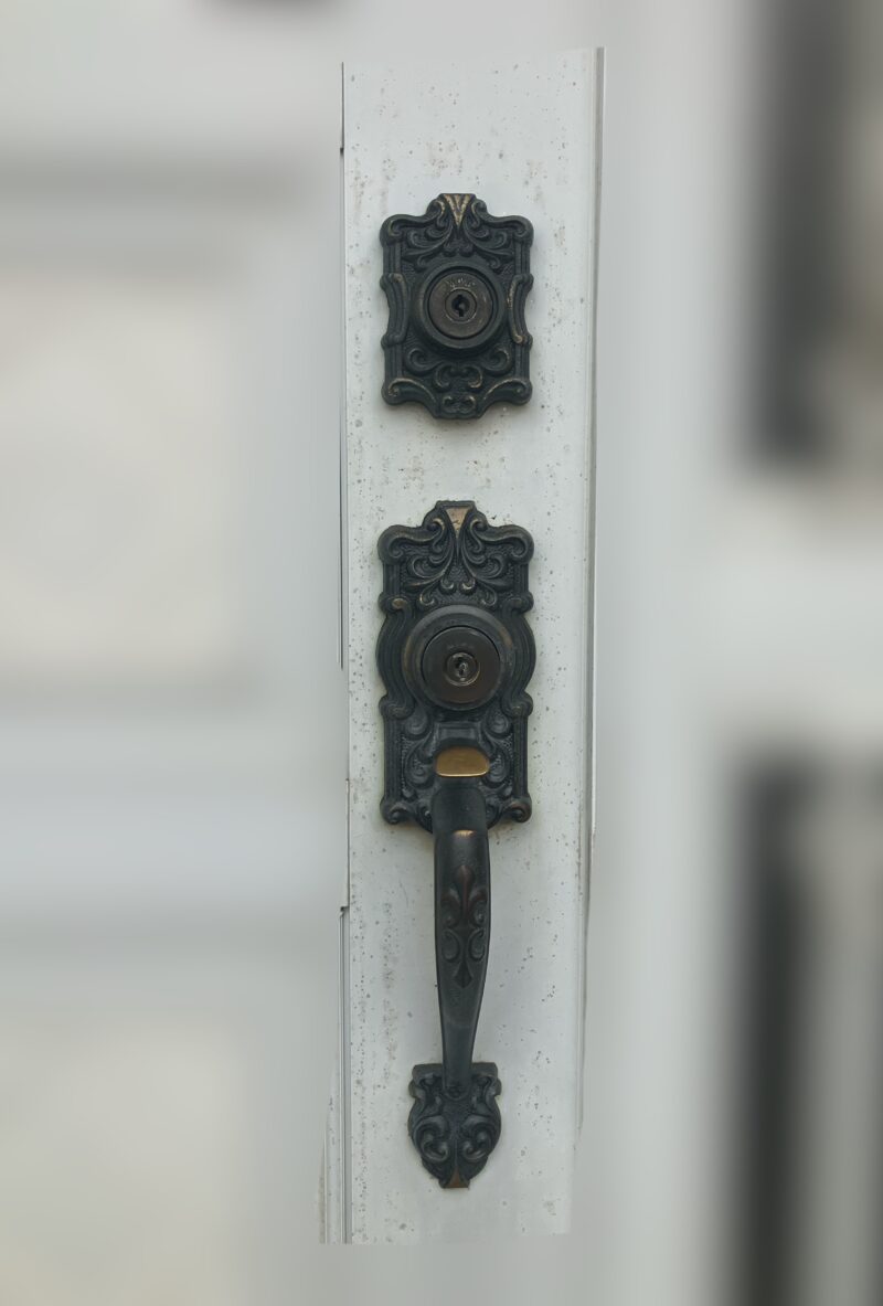 練馬区大泉町 |サムラッチ錠交換・同一キーに変更