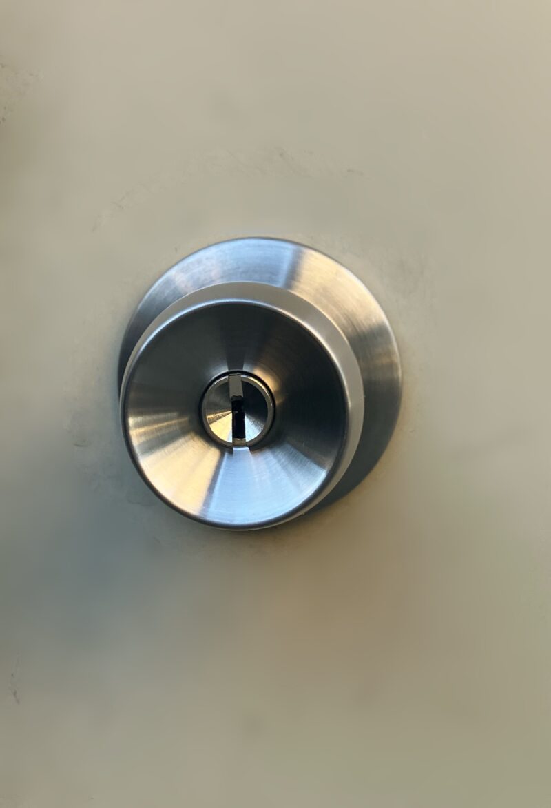 練馬区三原台｜お勝手口ドアノブ鍵交換（<strong>即日対応</strong>）