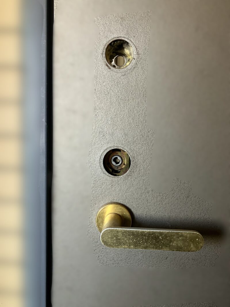 【豊島区要町】鍵紛失による緊急鍵交換|上下同一キーのディンプルキーへ交換対応