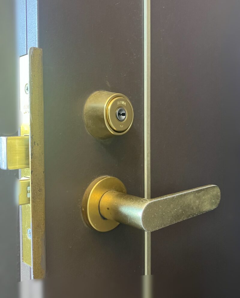 【豊島区千川】MIWA錠ケース交換|内外から施錠感がない鍵を修理