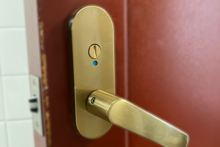 渋谷区／法人様／トイレドアレバーハンドル不具合／即日緊急対応