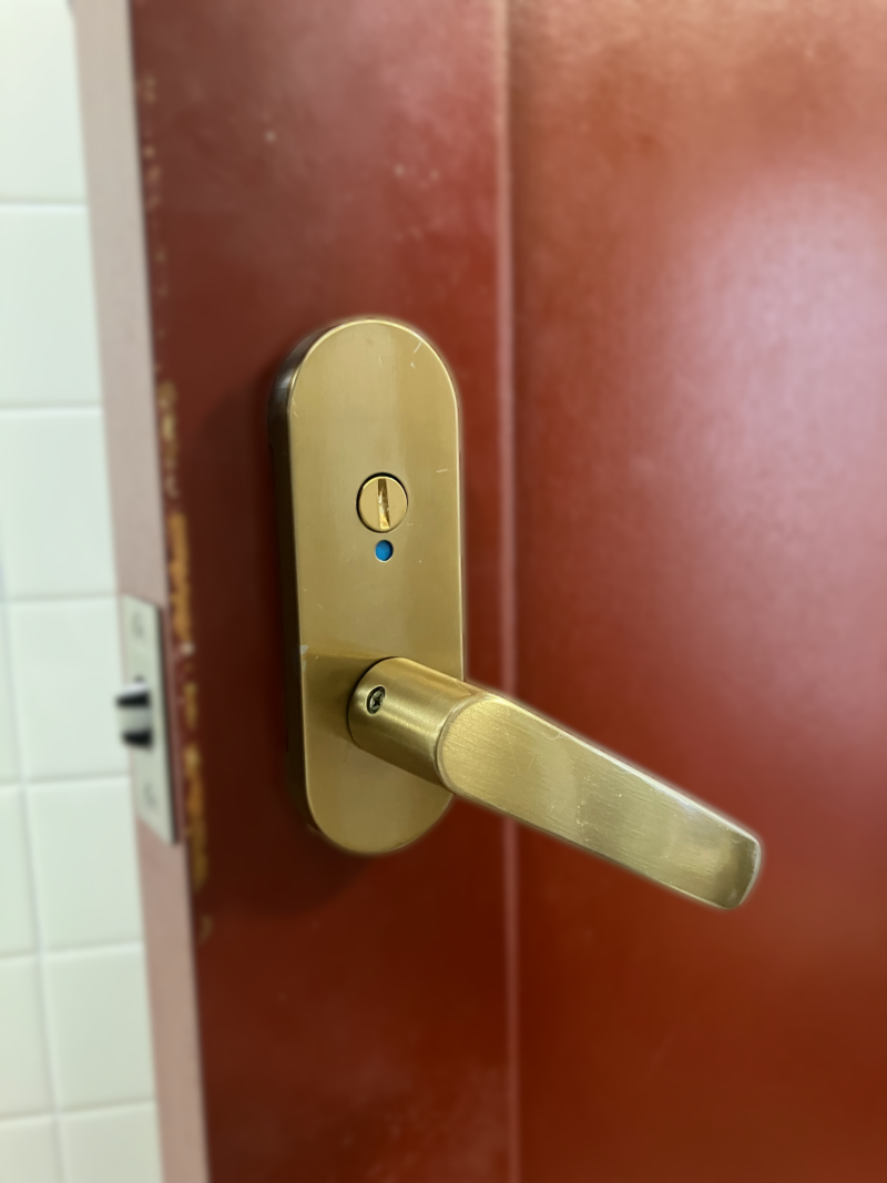渋谷区／法人様／トイレドアレバーハンドル不具合／即日緊急対応